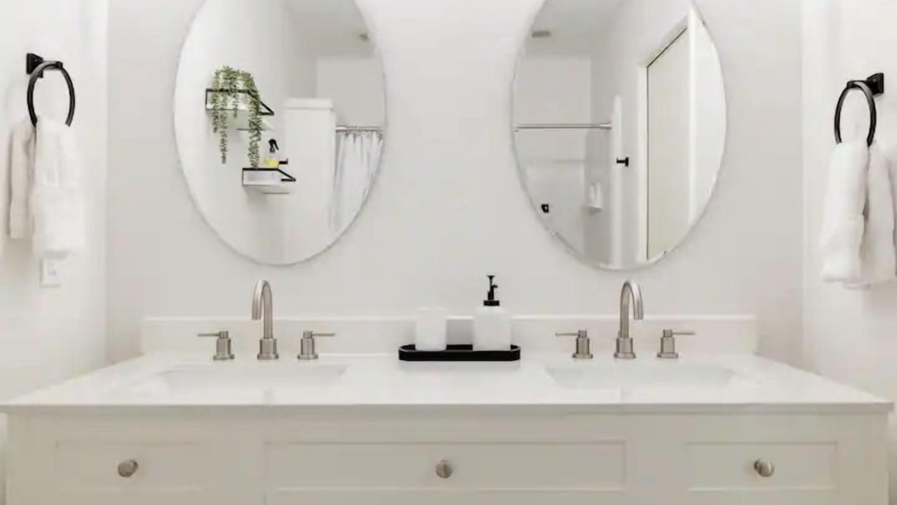 Photo of Bathroom in Spring