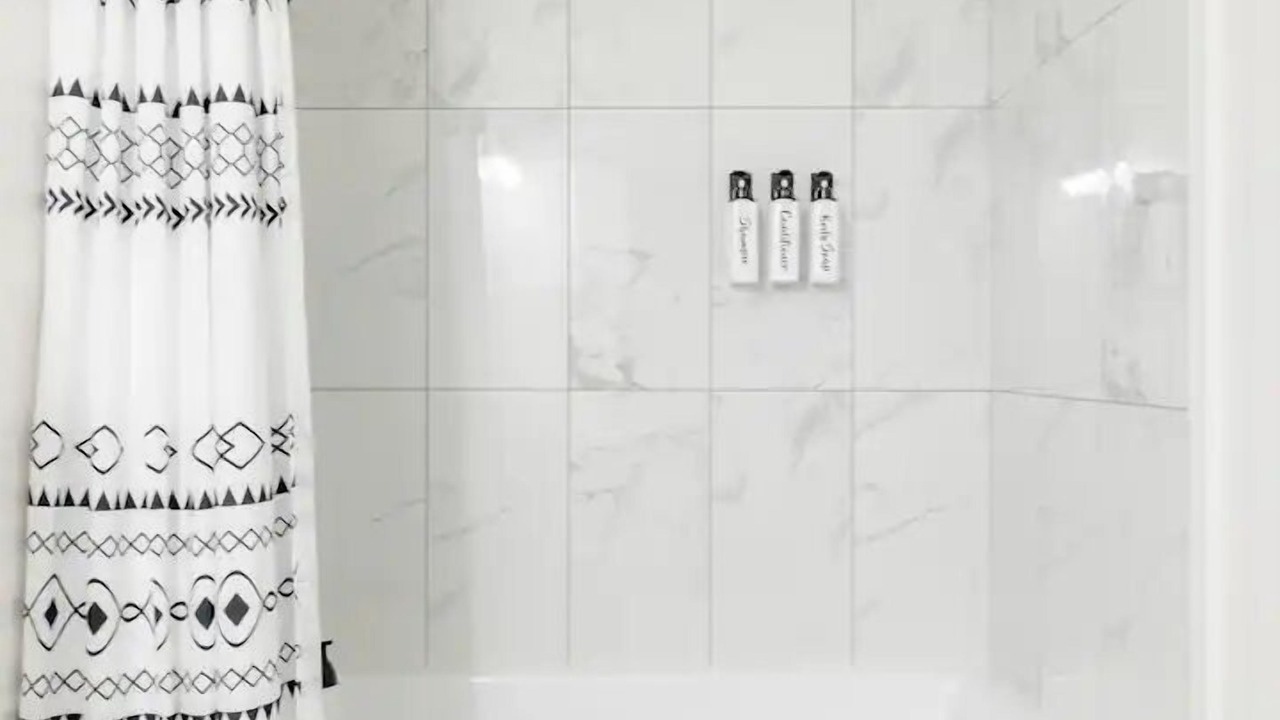 Photo of Bathroom in Spring