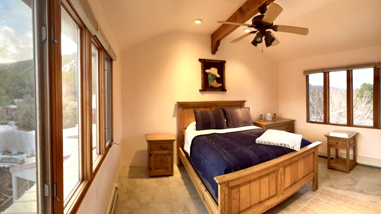 Photo of Bedroom in Rowe