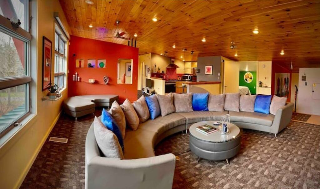 Photo of Livingroom in Galeton