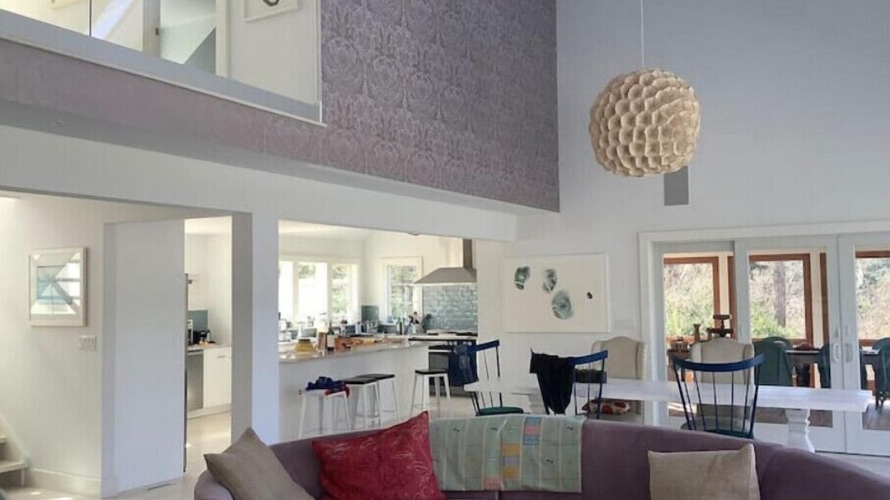 Photo of Livingroom in Bellport