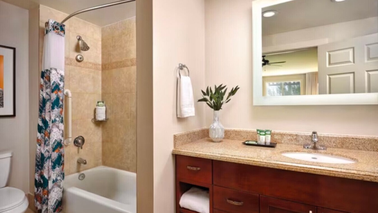 Photo of Bathroom in Desert Ridge