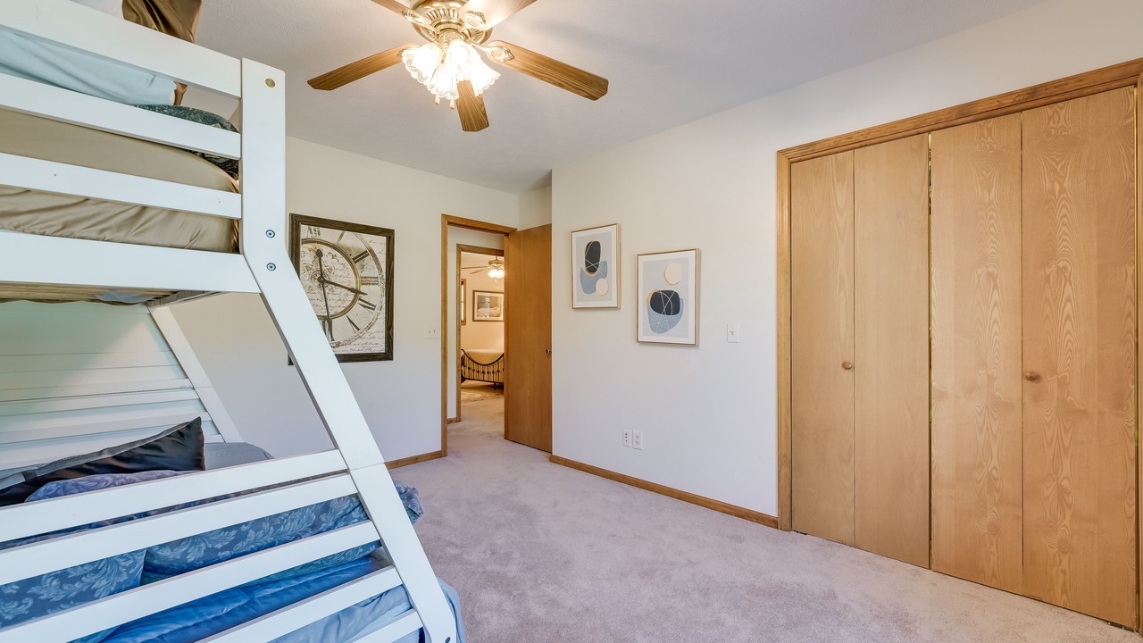 Photo of Bedroom in Squires