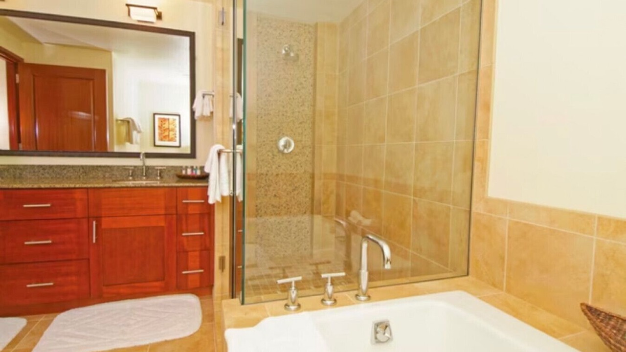 Photo of Bathroom in Lihue