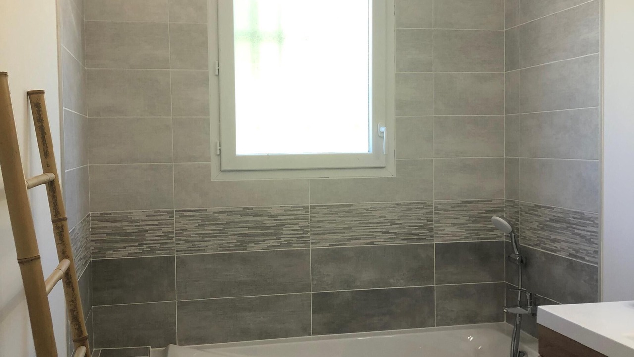 Photo of Bathroom in Saint-Laurent-de-Carnols