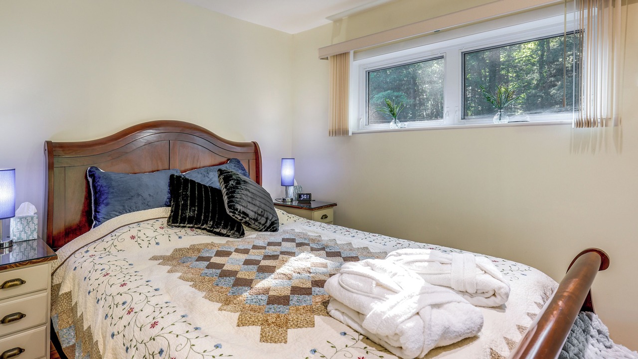 Photo of Bedroom in Newfield