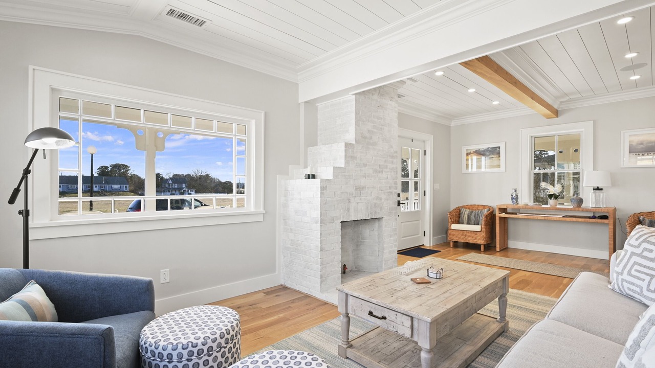 Photo of Livingroom in Oak Bluffs