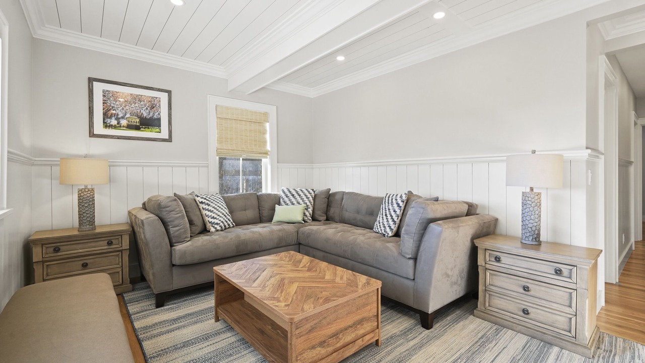 Photo of Livingroom in Oak Bluffs