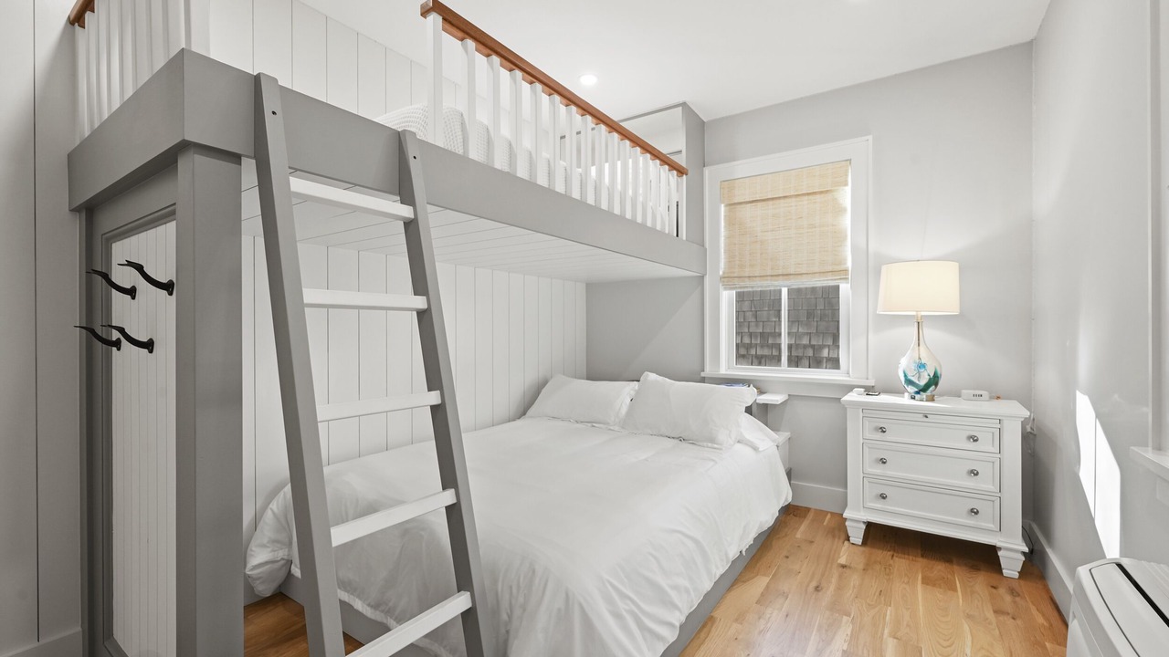 Photo of Bedroom in Oak Bluffs