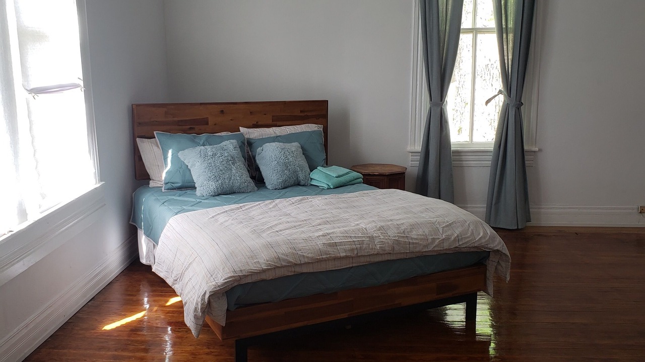 Photo of Bedroom in Marshall