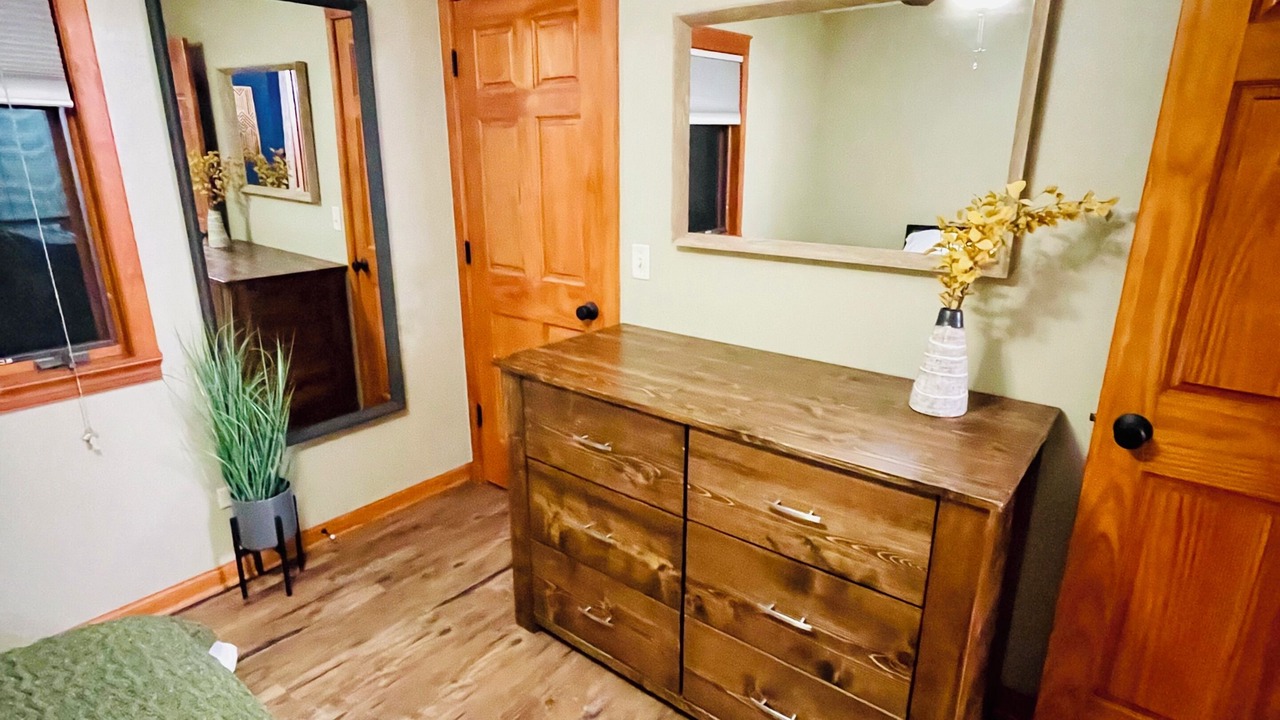 Photo of Bedroom in Twin Lakes