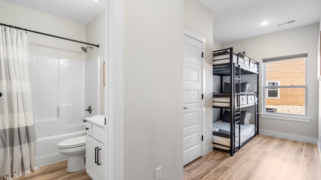 Photo of Bedroom in Kimberling City