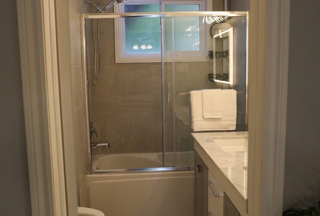 Photo of Bathroom in Laval-des-Rapides