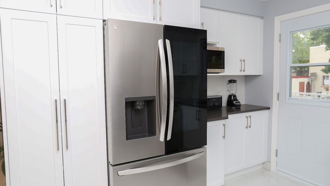 Photo of Kitchen in Laval-des-Rapides