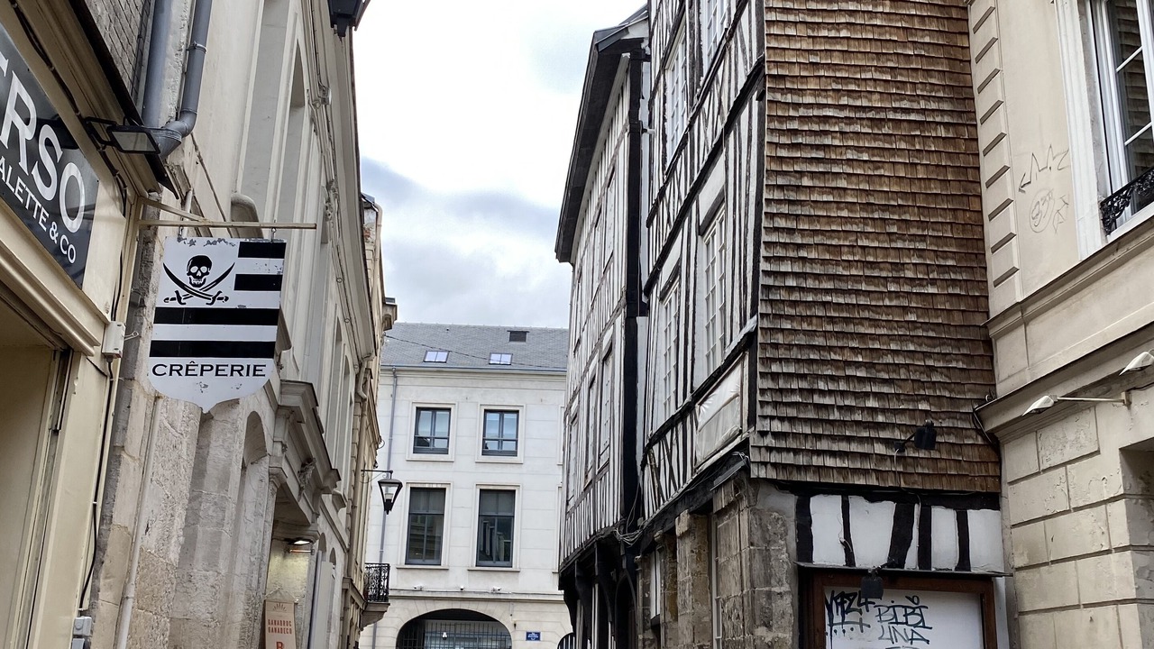 Photo of Others in Quartier Pasteur