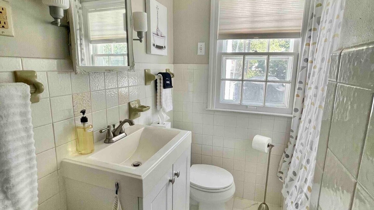 Photo of Bathroom in Waveland Park