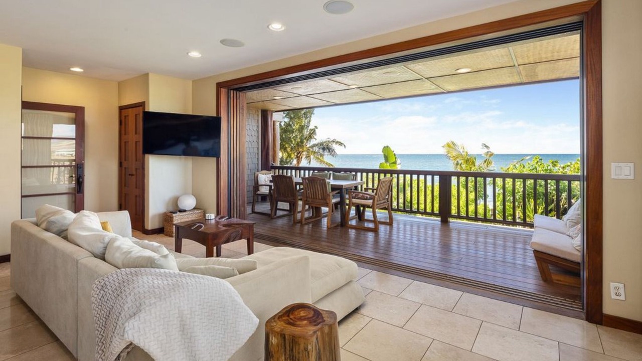 Photo of Livingroom in Waialua