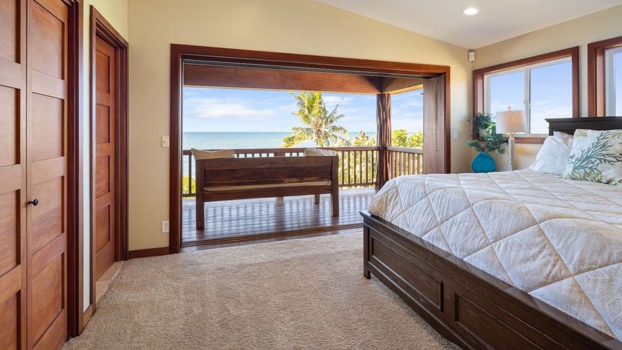 Photo of Bedroom in Waialua