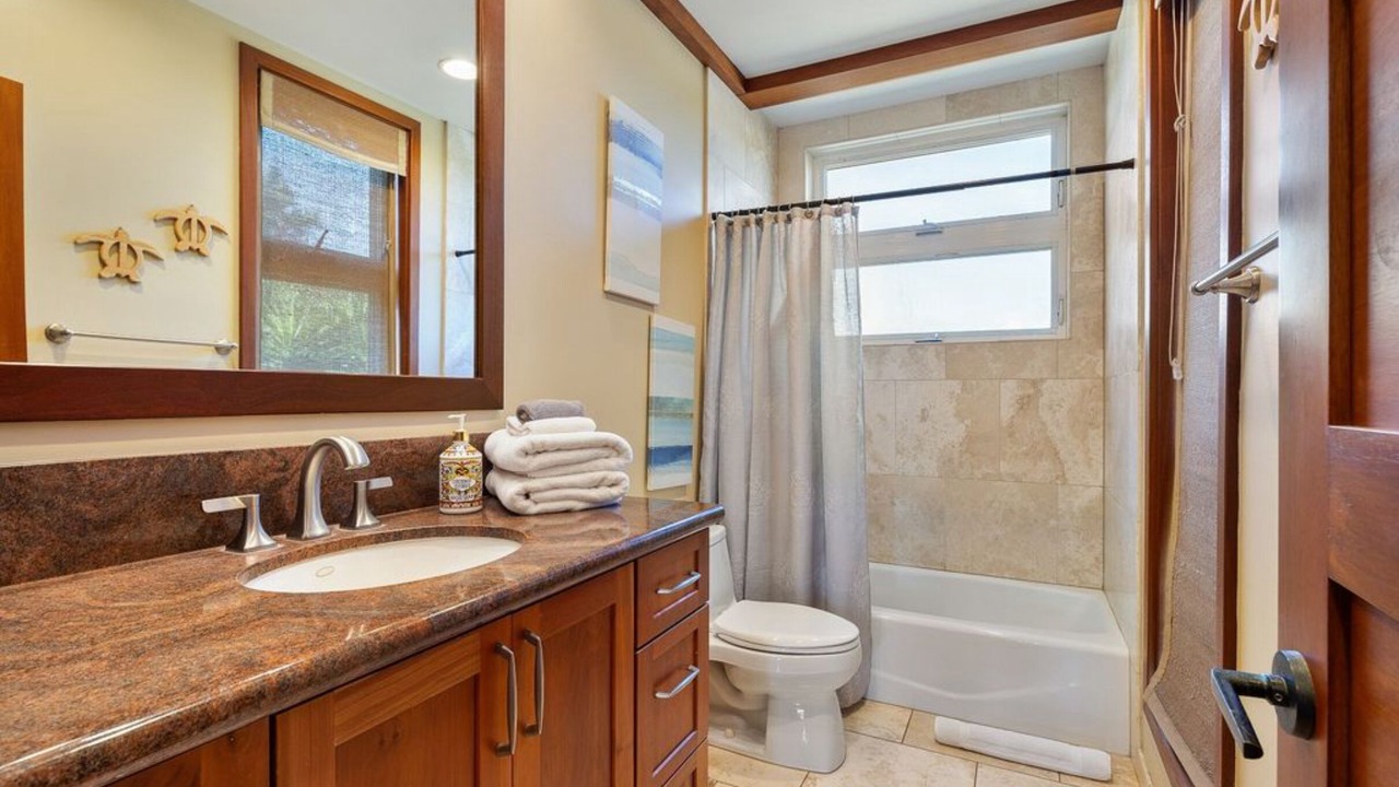Photo of Bathroom in Waialua