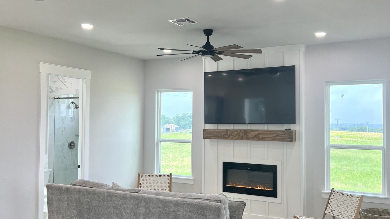 Photo of Livingroom in La Grange