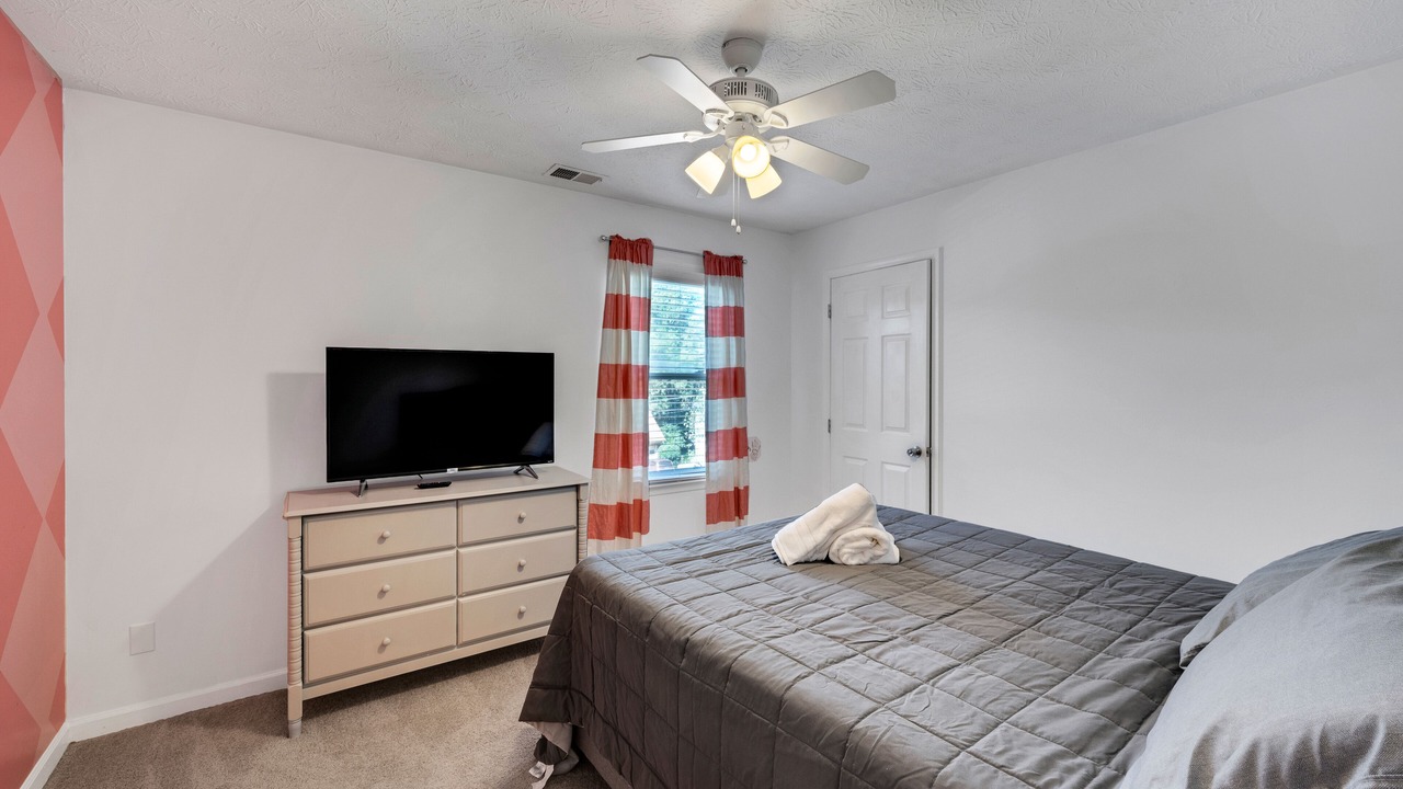 Photo of Bedroom in Snellville
