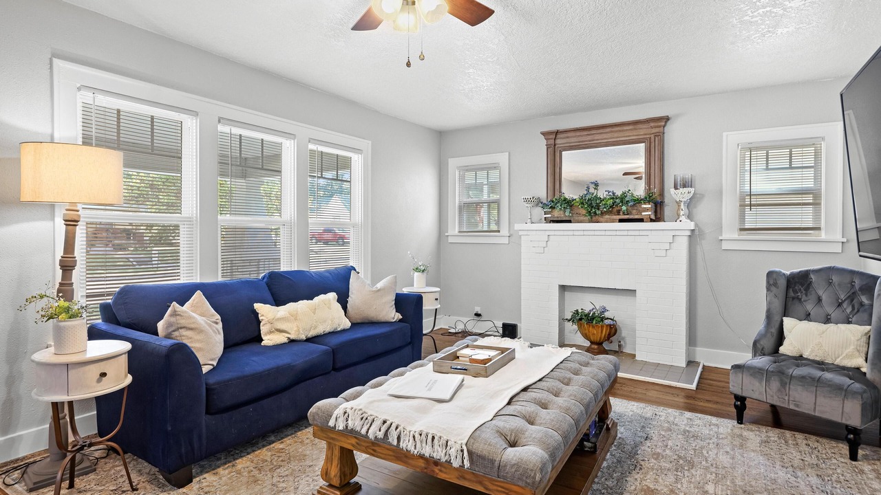 Photo of Livingroom in Joplin