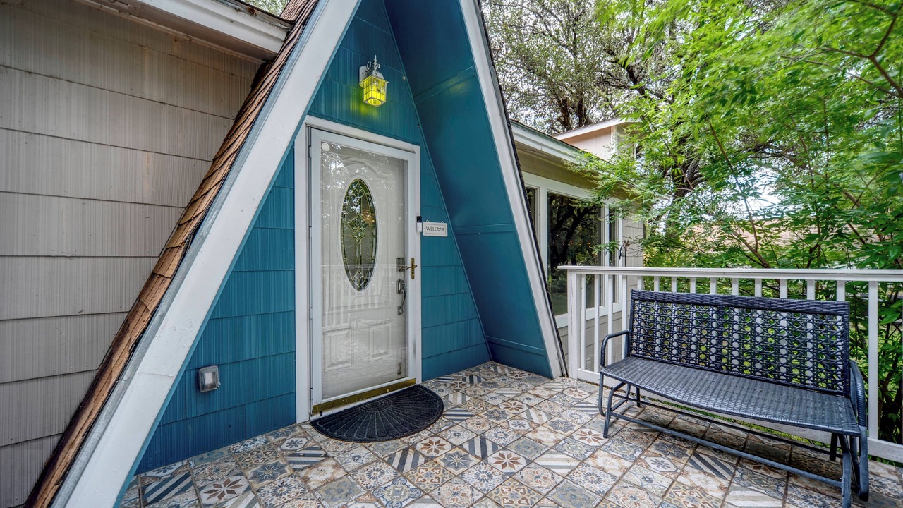 Photo of Patio Balcony in Camp Wood