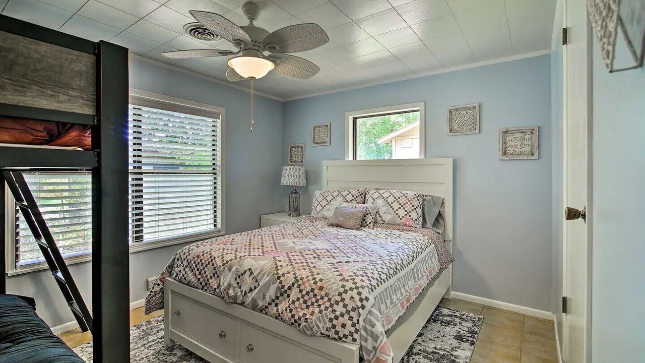 Photo of Bedroom in Camp Wood