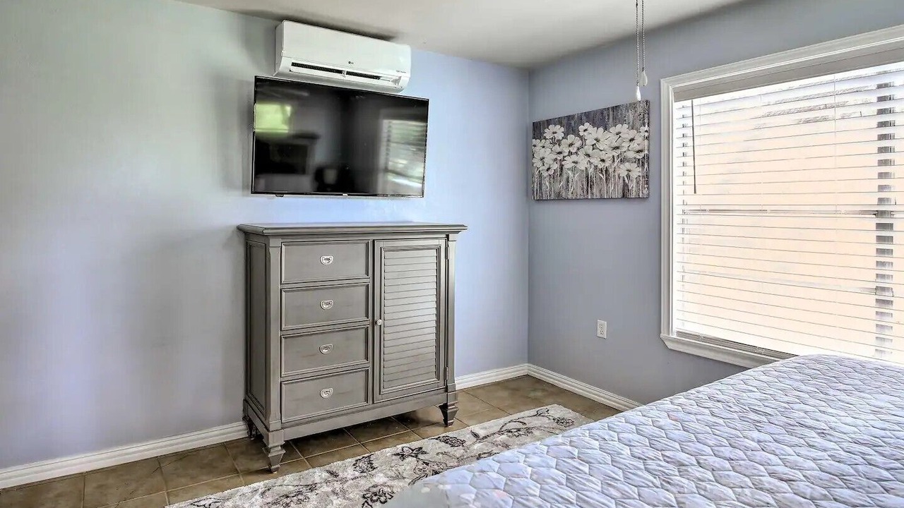 Photo of Bedroom in Camp Wood