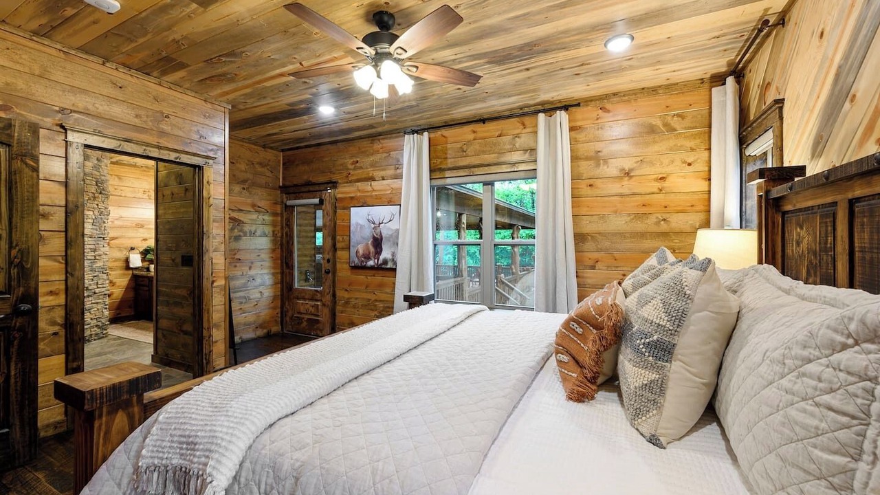 Photo of Bedroom in Pickens