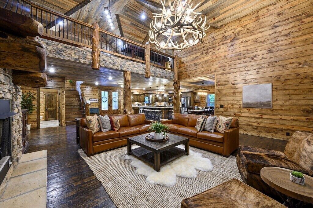 Photo of Livingroom in Pickens