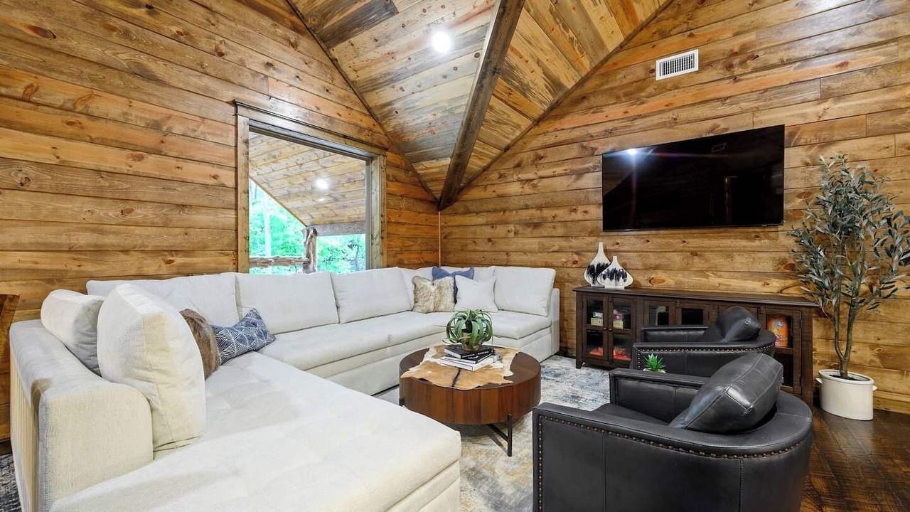 Photo of Livingroom in Pickens