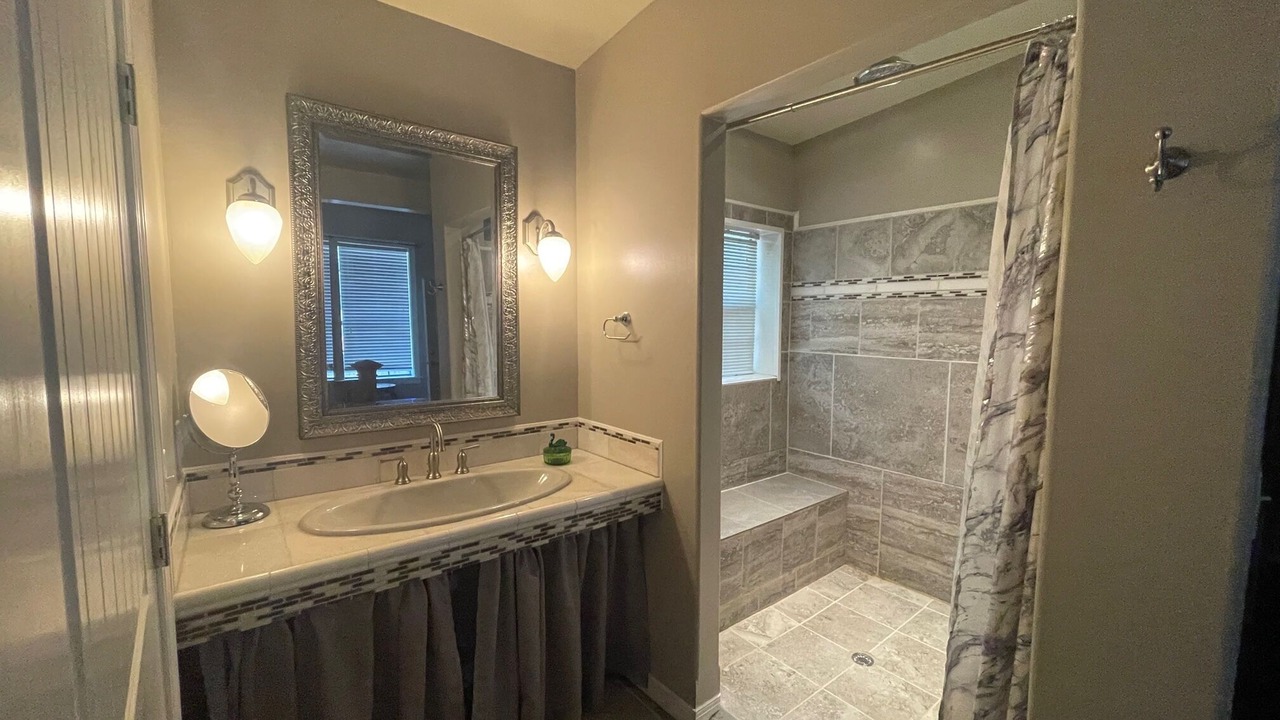 Photo of Bathroom in Muskogee