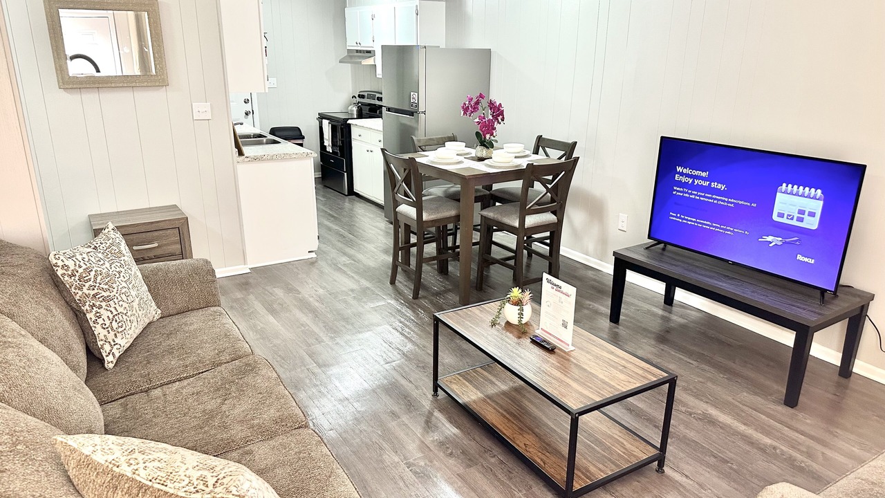 Photo of Livingroom in Starkville