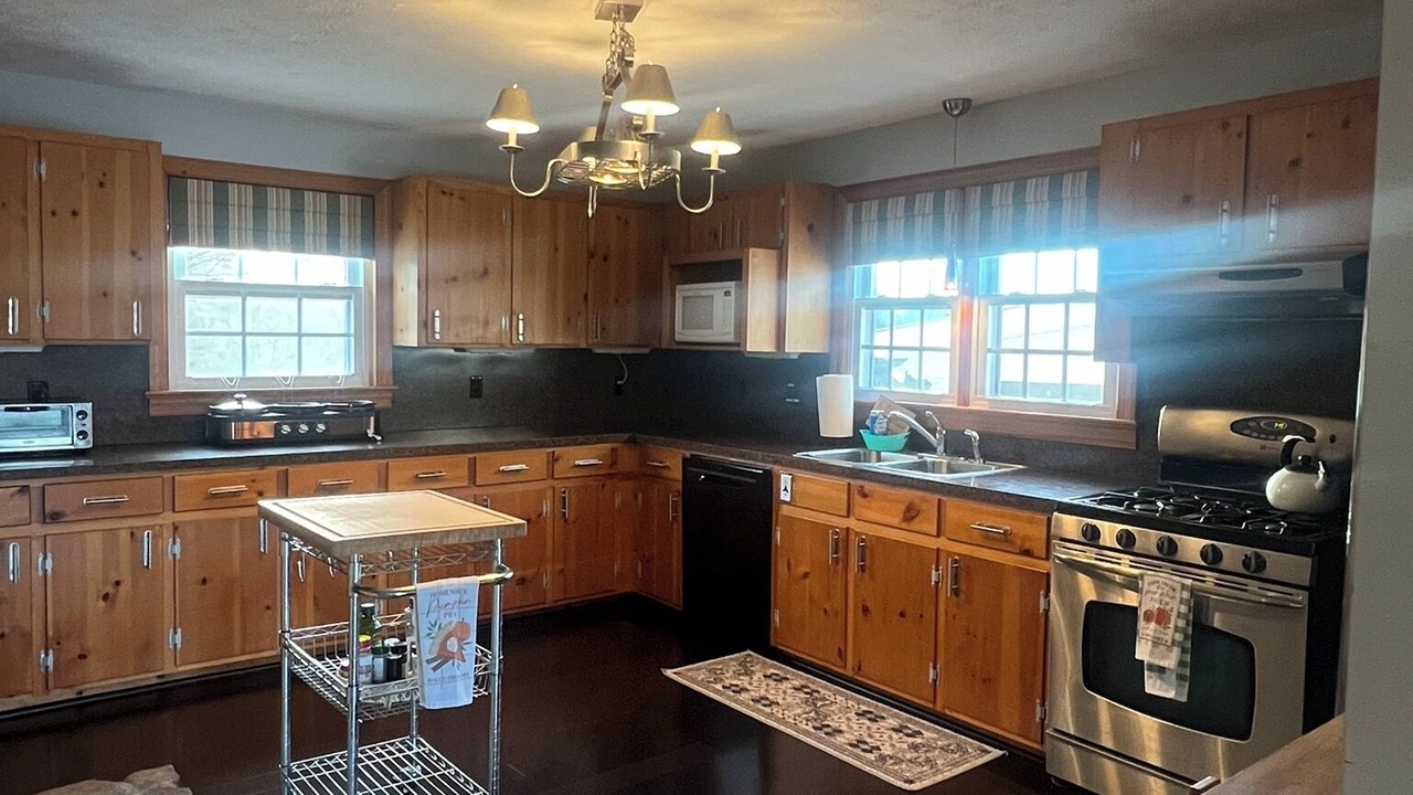 Photo of Kitchen in Dundas