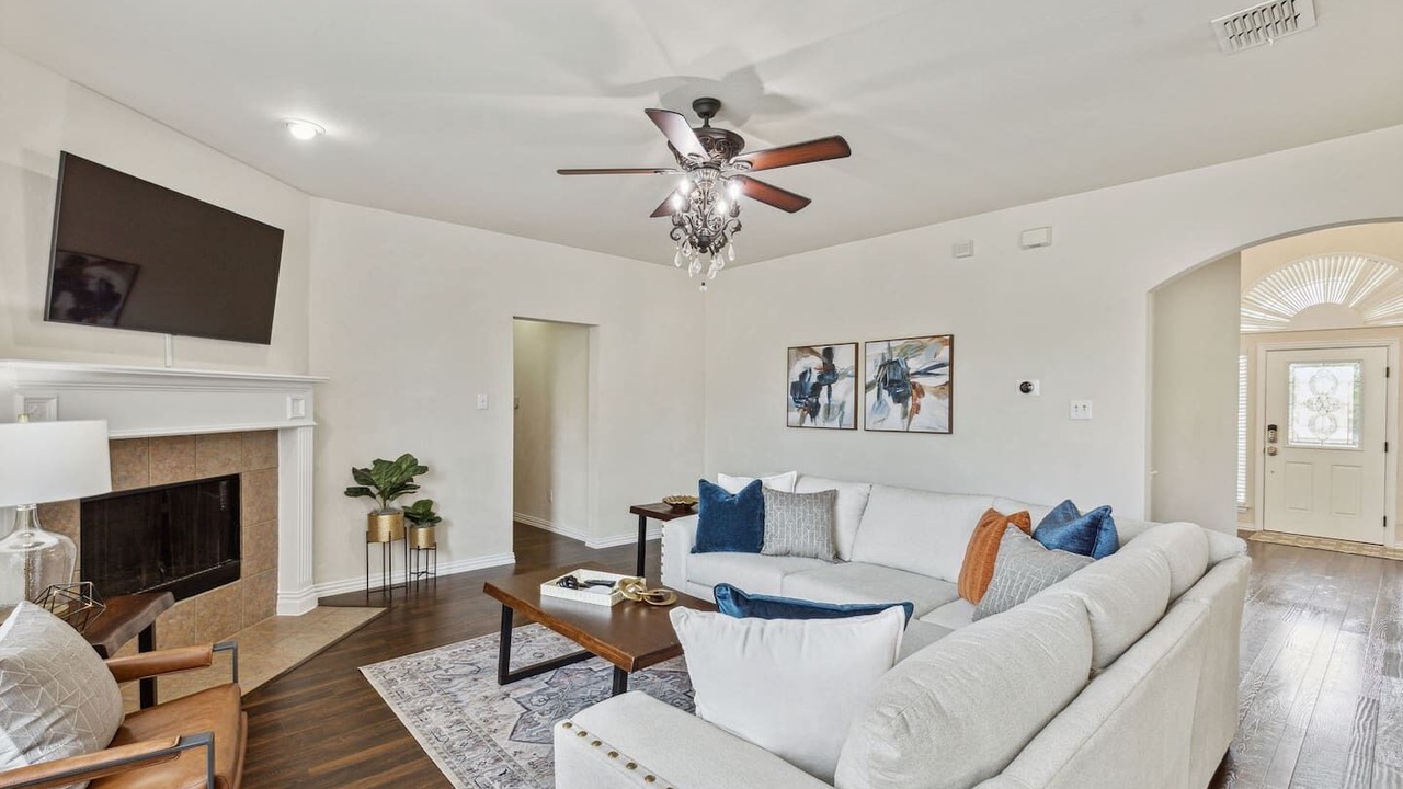 Photo of Livingroom in Plano