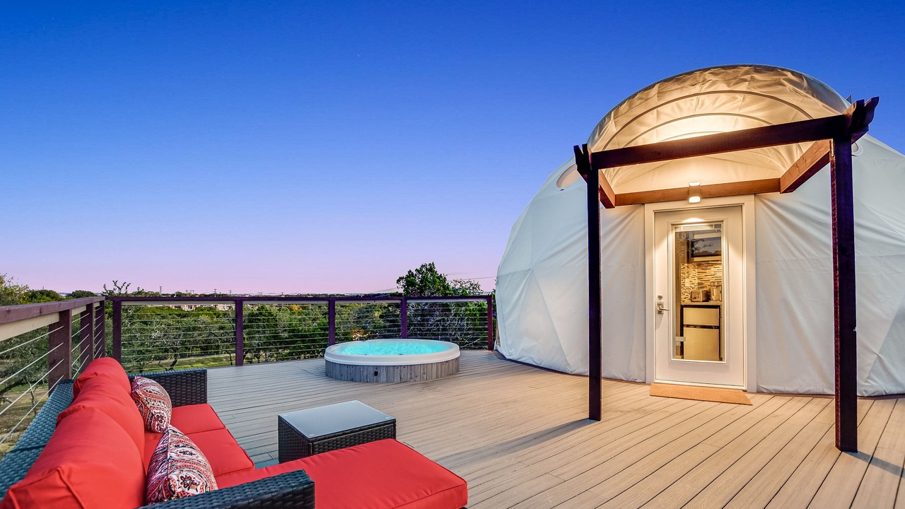 Photo of Patio Balcony in Lago Vista