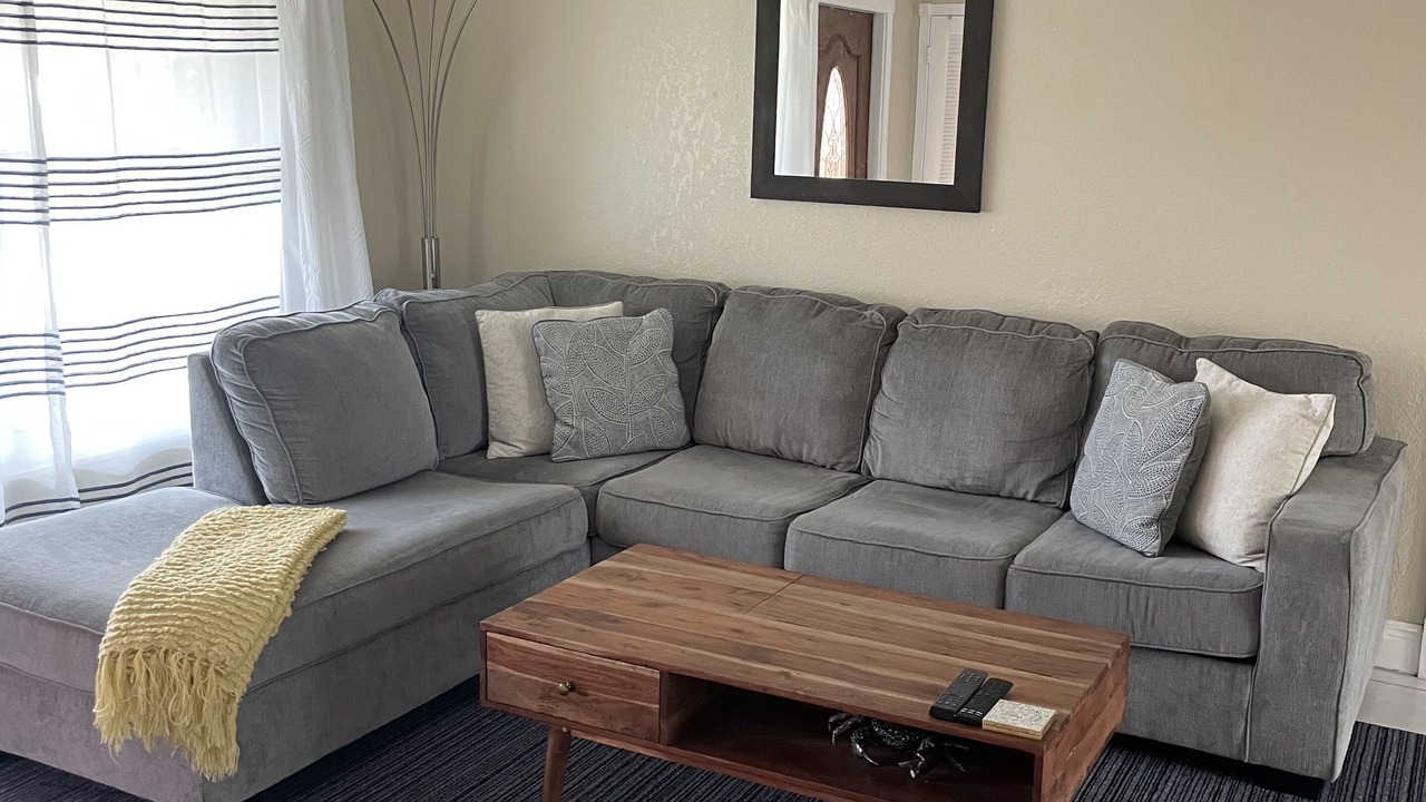 Photo of Livingroom in Tropic Palms