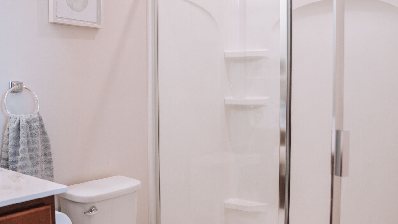 Photo of Bathroom in Bowling Green