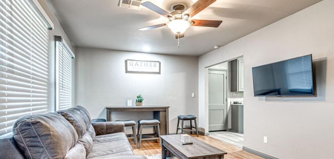 Photo of Livingroom in Midwest City