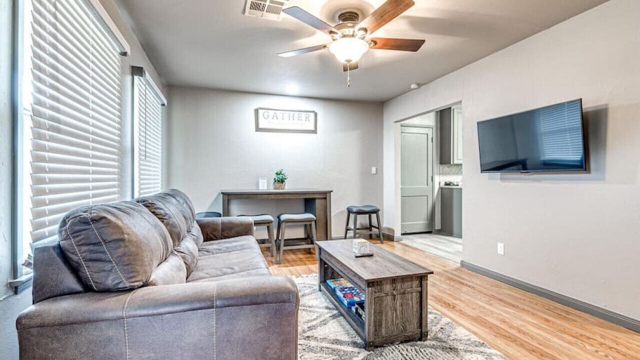 Photo of Livingroom in Midwest City