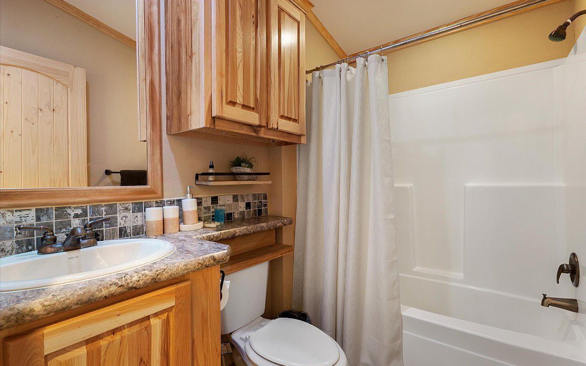 Photo of Bathroom in Quinlan