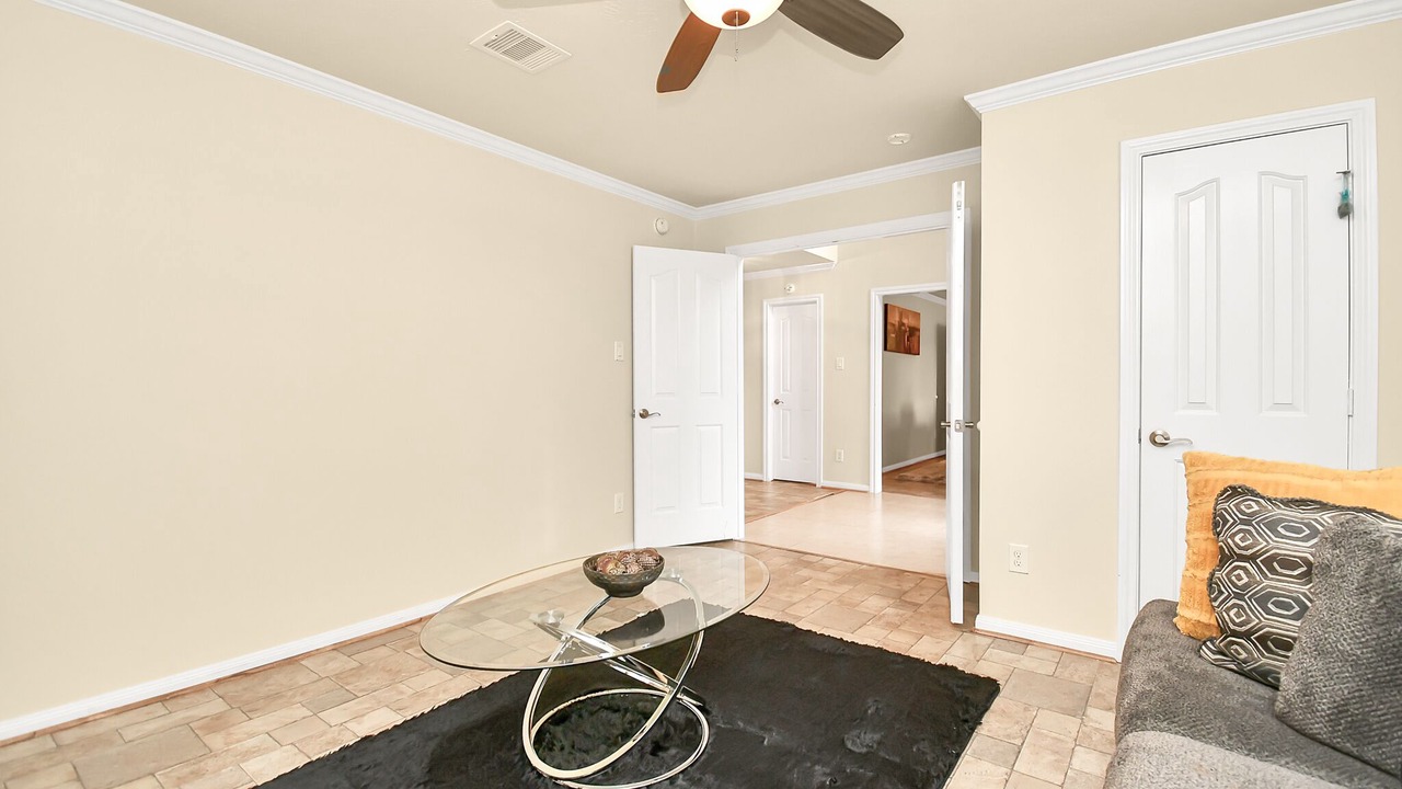 Photo of Livingroom in Manvel