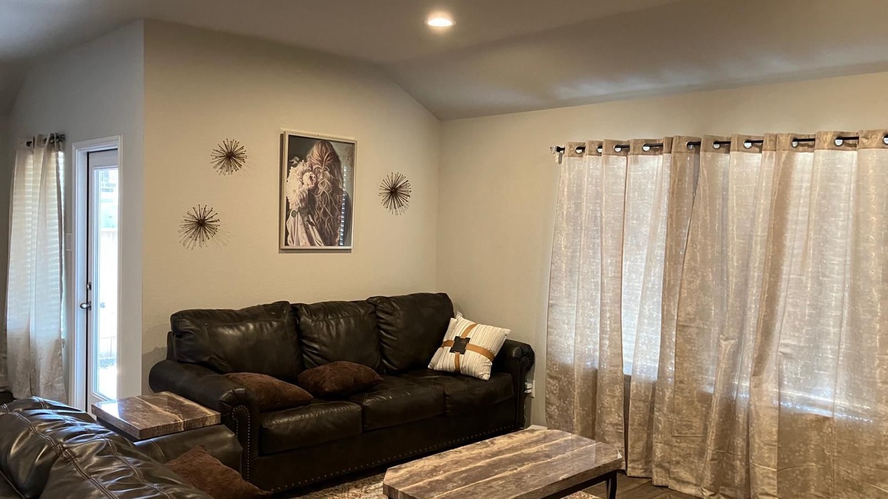 Photo of Livingroom in Barker