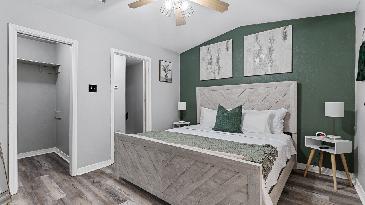 Photo of Bedroom in Broadmoor