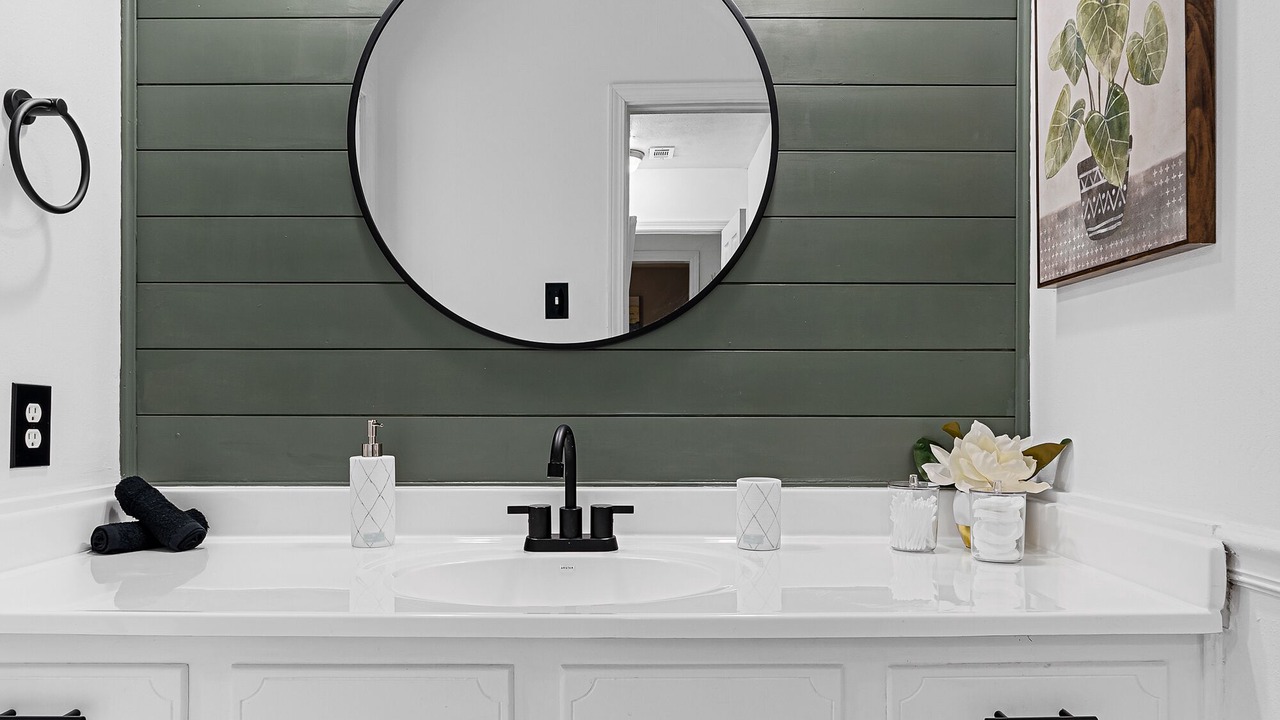 Photo of Bathroom in Broadmoor