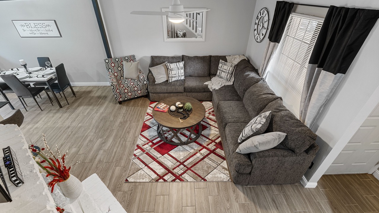 Photo of Livingroom in Broadmoor