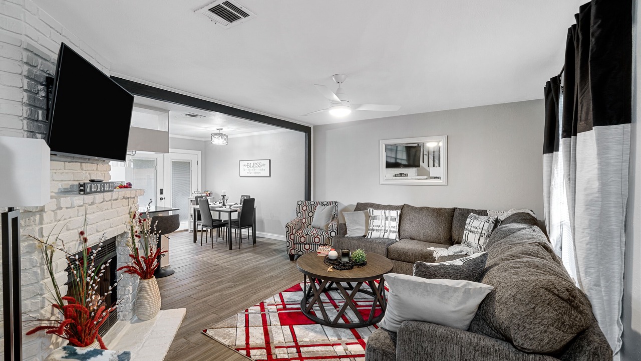 Photo of Livingroom in Broadmoor
