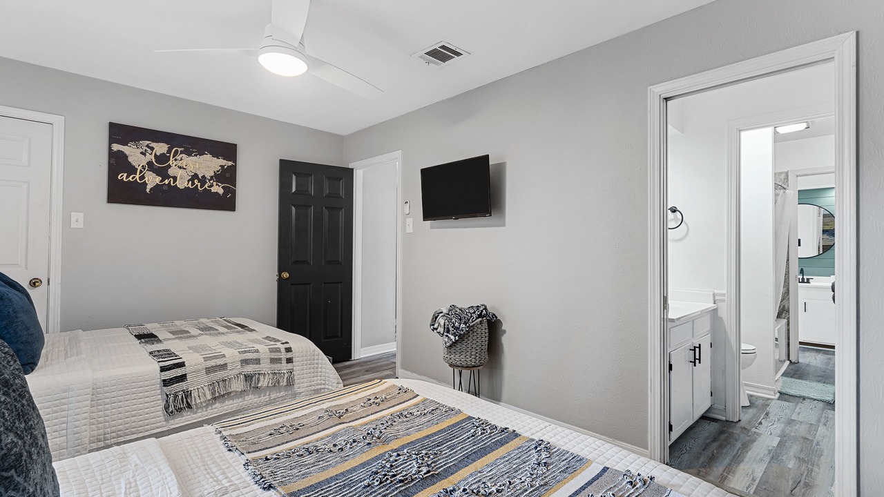 Photo of Bedroom in Broadmoor