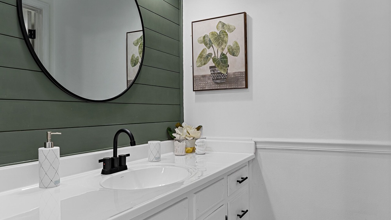 Photo of Bathroom in Broadmoor